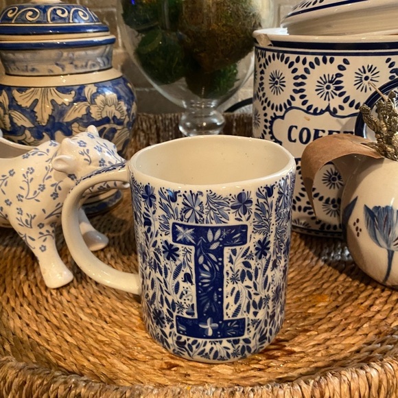 NWT Anthropologie Blue Folksong Monogram Mug Letter I - Picture 5 of 5